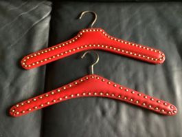 LOT 2 cintres « vintage »